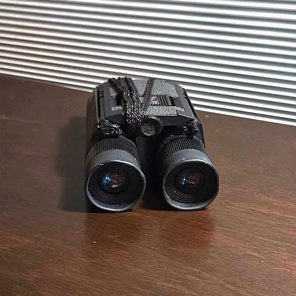 Bushnell 8x20 Folding Roof Prism Binocular